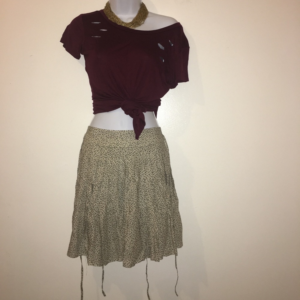 H&M’s skirt